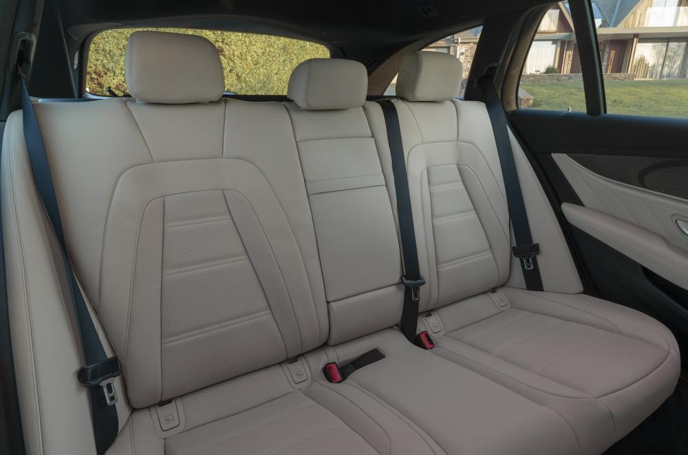Mercedes-AMG E63 S Estate 2021 interior rear seats