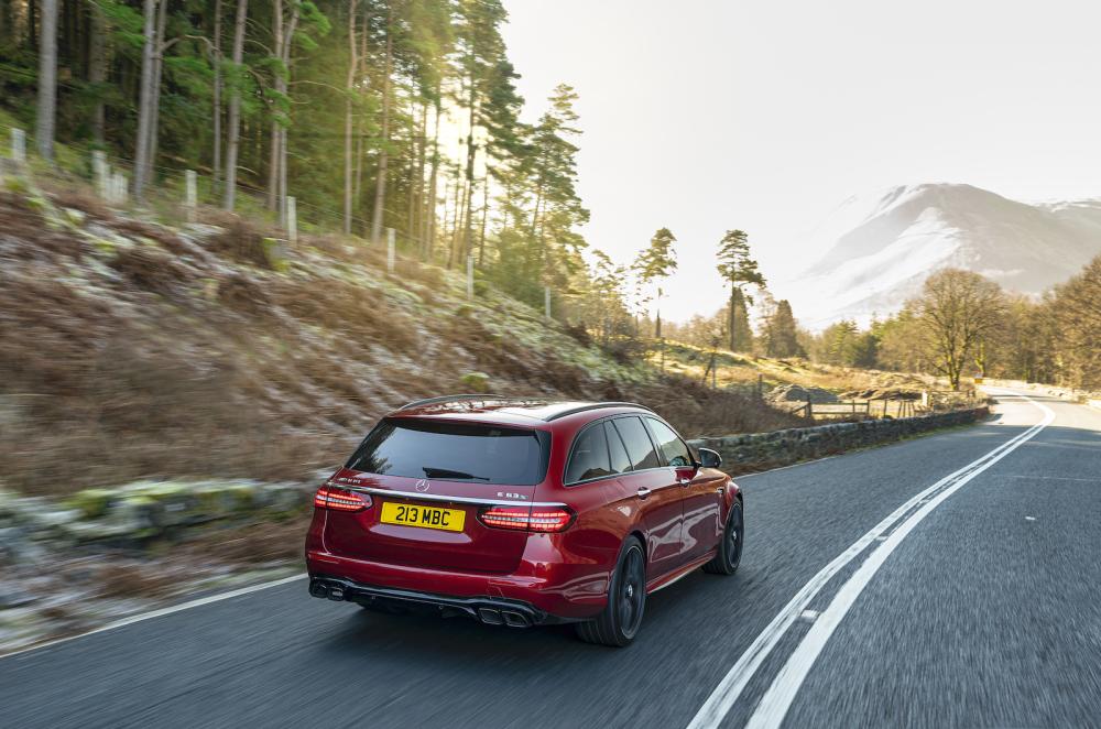 Mercedes-AMG E63 S Estate 2021 rear cornering