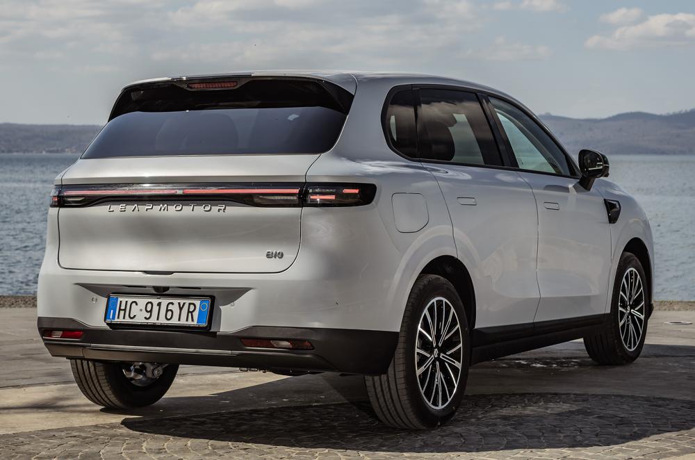 Leapmotor B10 Hybrid static rear right