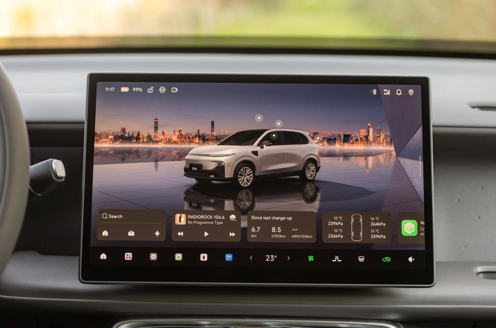 Leapmotor B10 Hybrid touchscreen