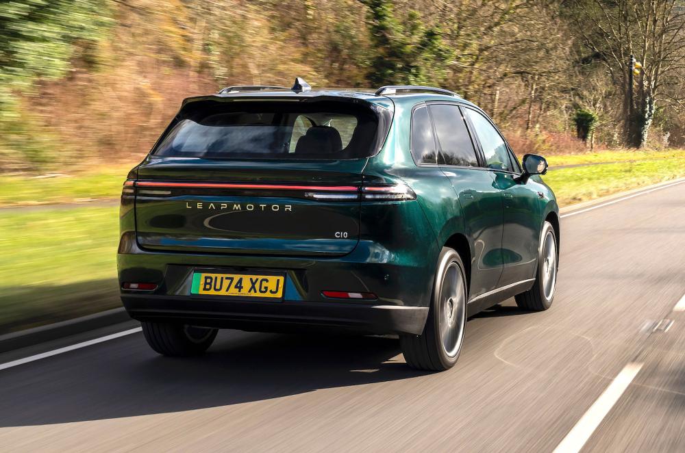 Leapmotor C10 rear right driving