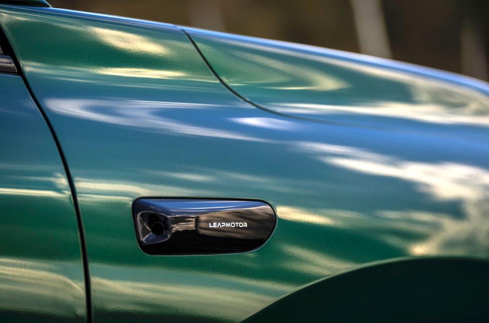 Leapmotor C10 side badge