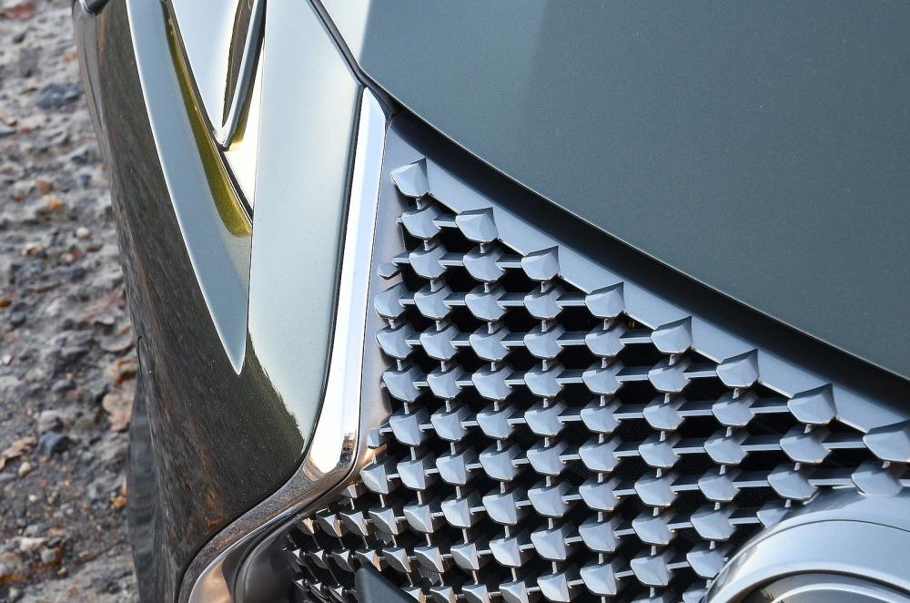 Lexus LC Convertible grille detail