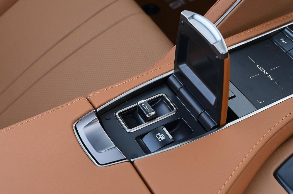Lexus LC Convertible interior detail