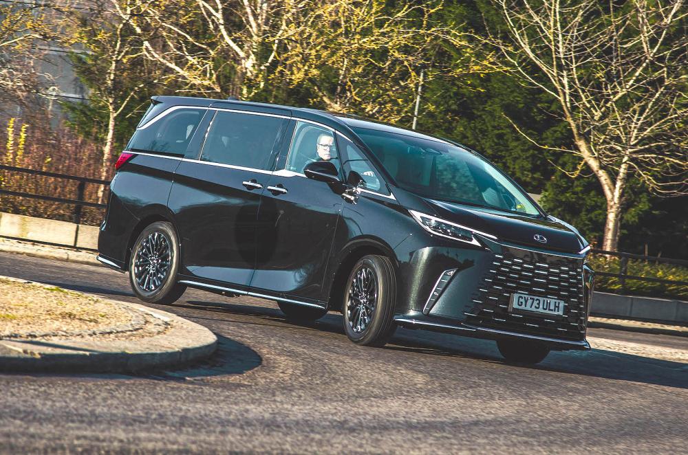 Lexus LM front cornering