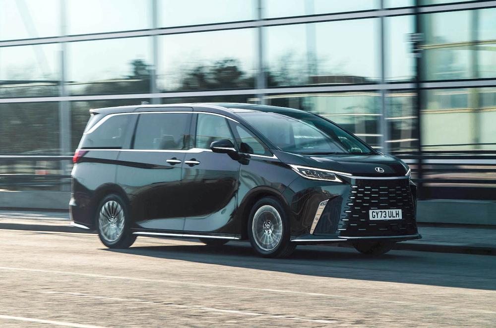 Lexus LM front right driving