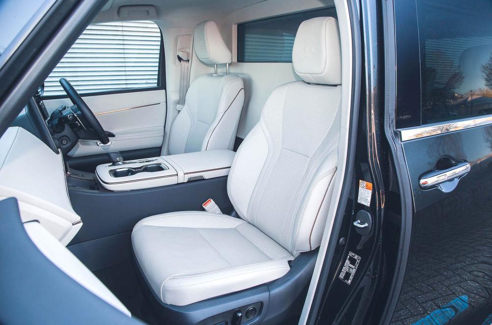 Lexus LM interior front seats