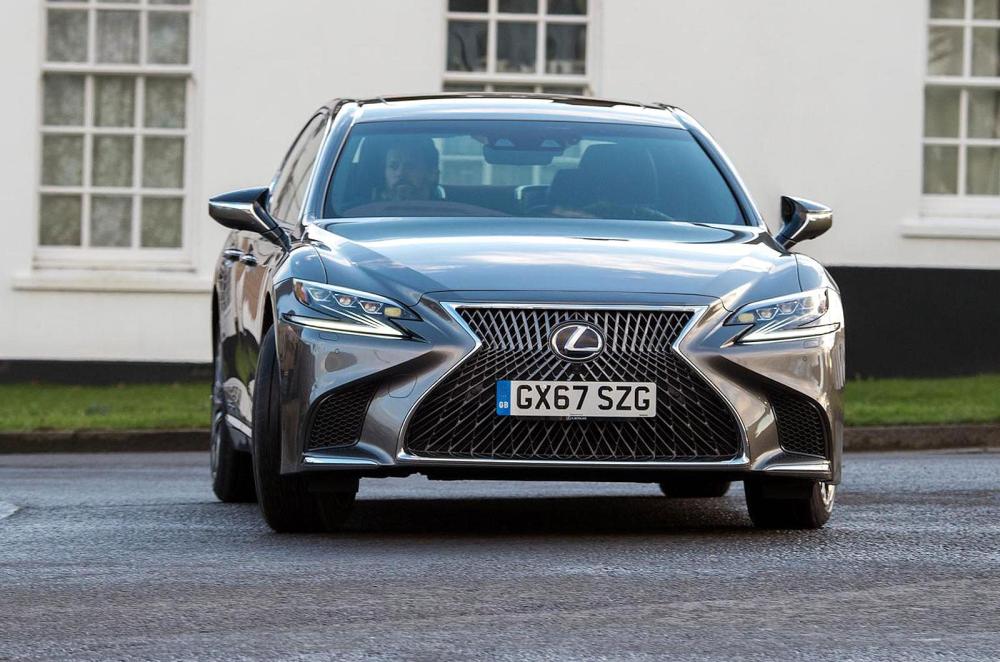 Lexus LS front cornering