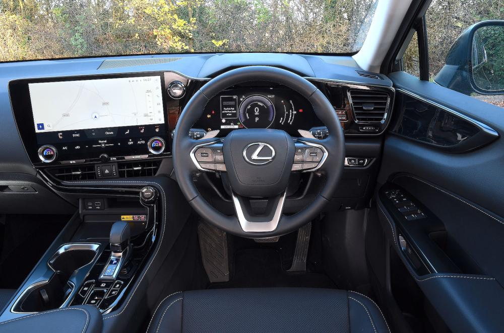 Lexus NX dashboard