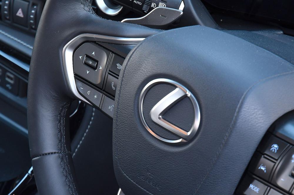 Lexus NX steering wheel detail