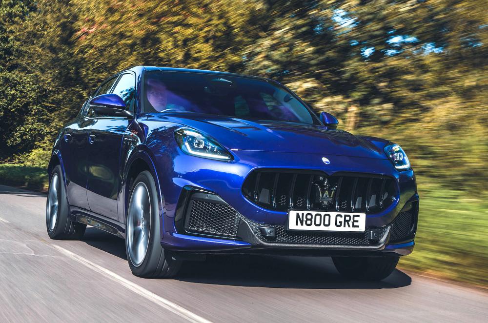 Maserati Grecale Trofeo front right driving