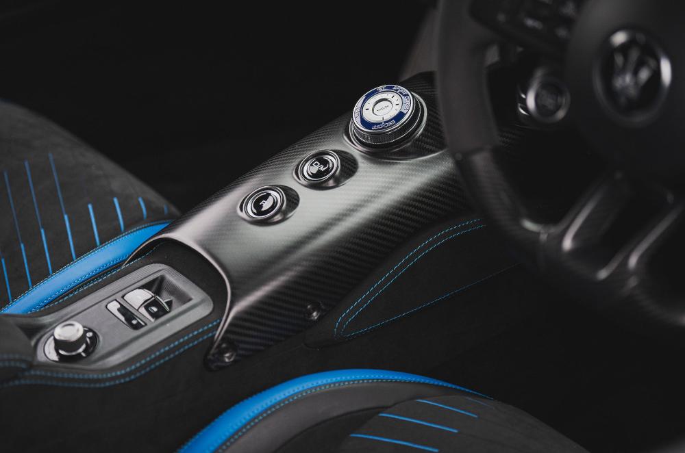 Maserati MC20 interior detail