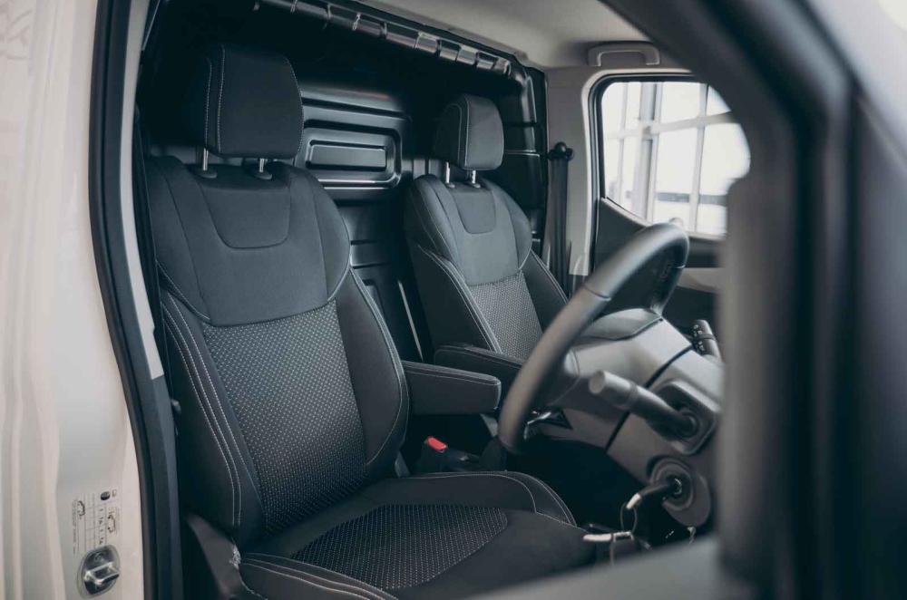Maxus e Deliver 3 2022 interior front seats