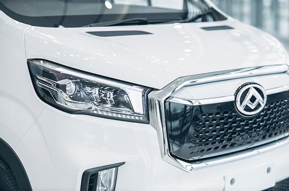 Maxus eDeliver 9 front detail