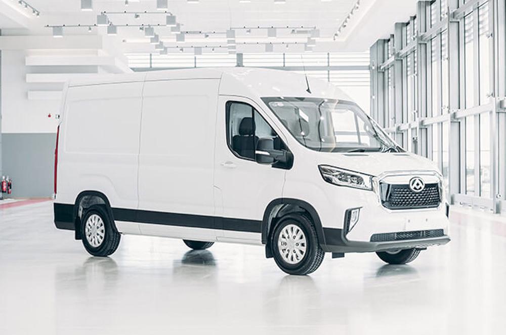 Maxus eDeliver 9 front right static