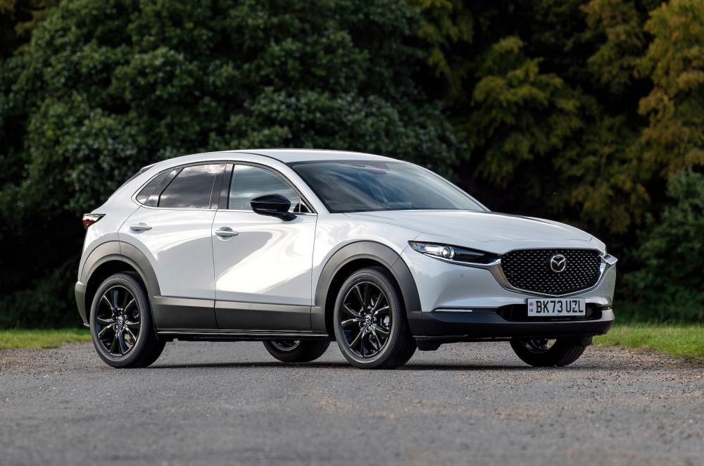 Mazda CX-30 front right static