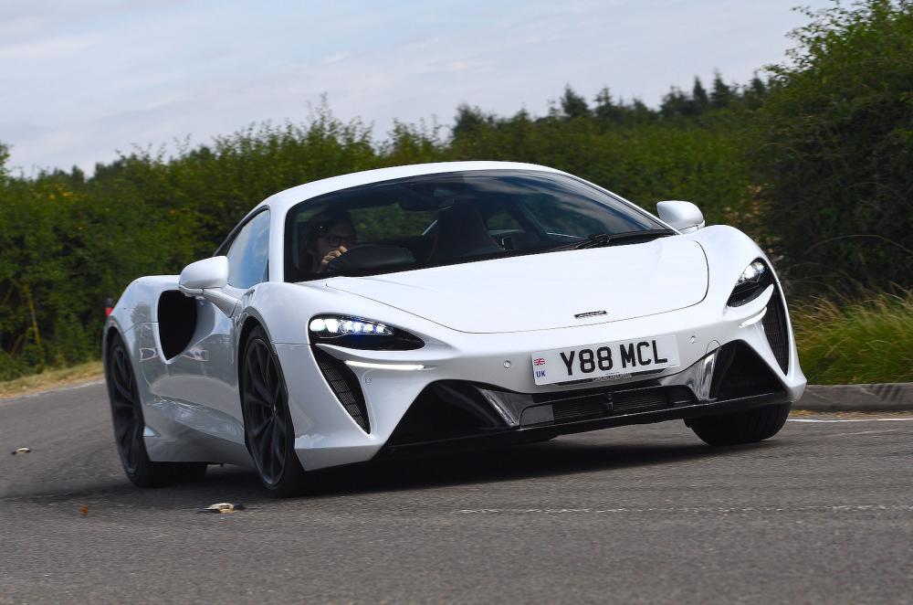 McLaren Artura front cornering