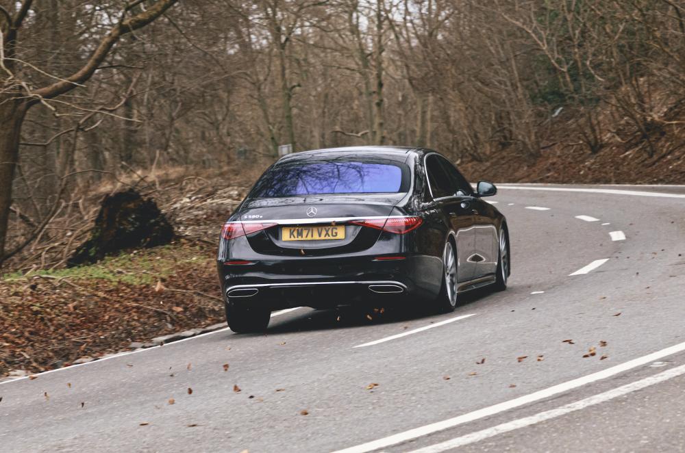 Mercedes-Benz S-Class 2022 rear cornering