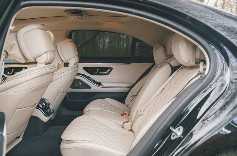 Mercedes-Benz S-Class 2022 interior rear seats