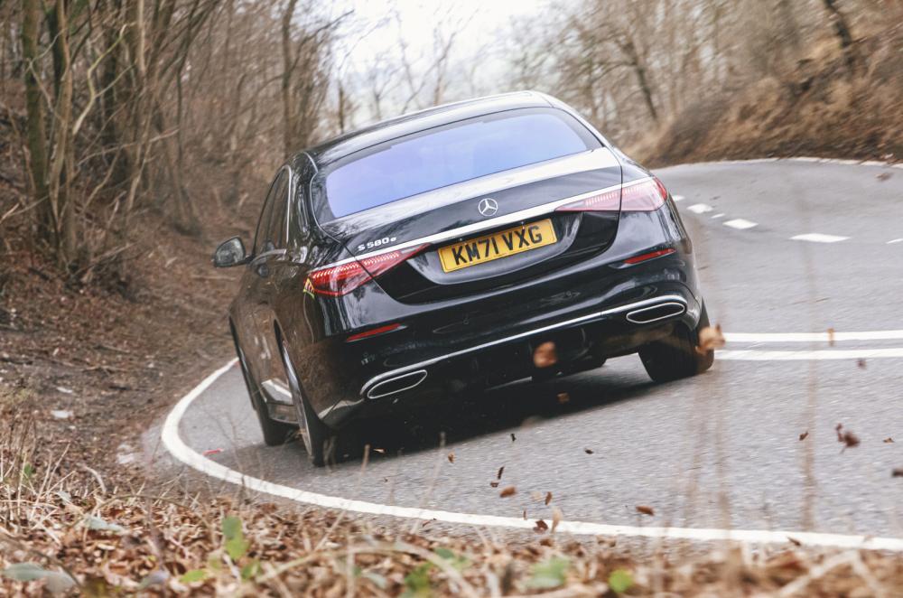 Mercedes-Benz S-Class 2022 rear cornering