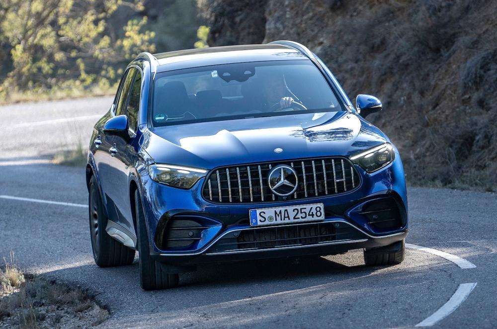Mercedes-AMG GLC 63 S front cornering