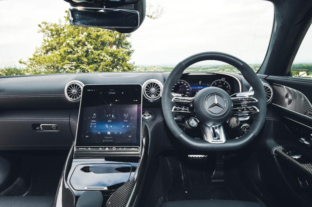 Mercedes-AMG GT dashboard