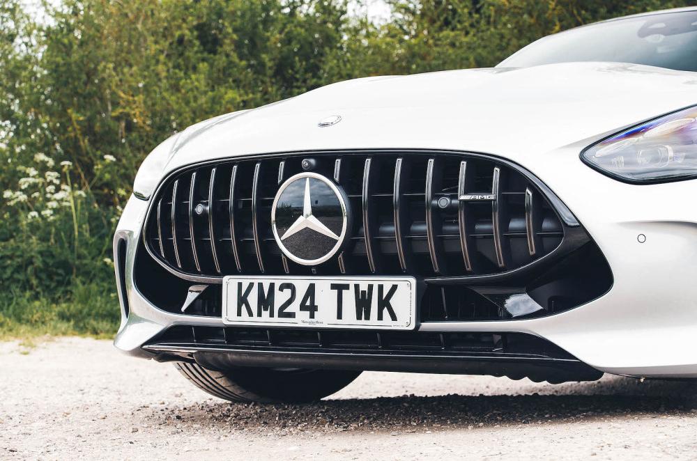 Mercedes-AMG GT grille detail