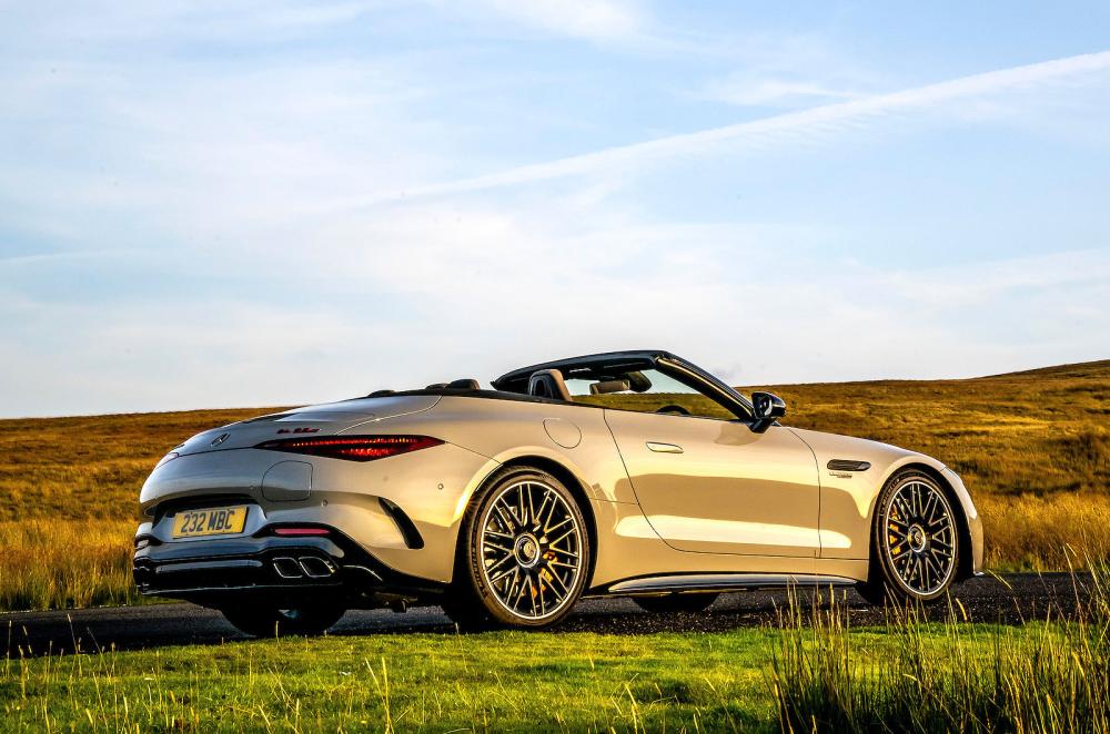 Mercedes SL rear right static