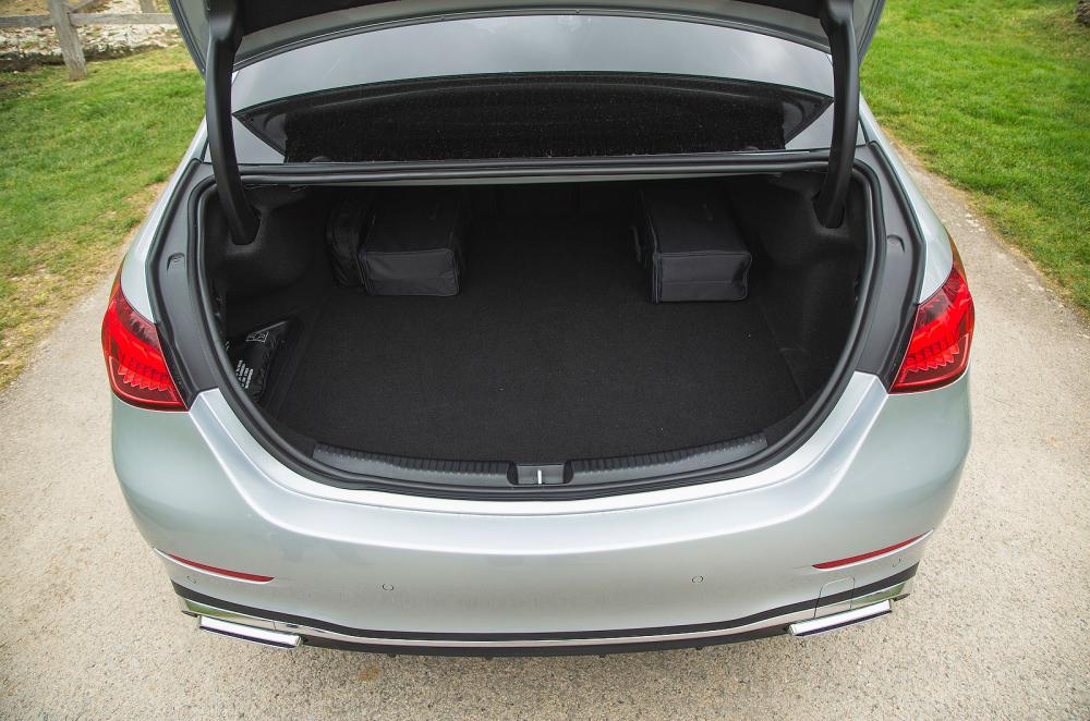 Mercedes C-Class boot