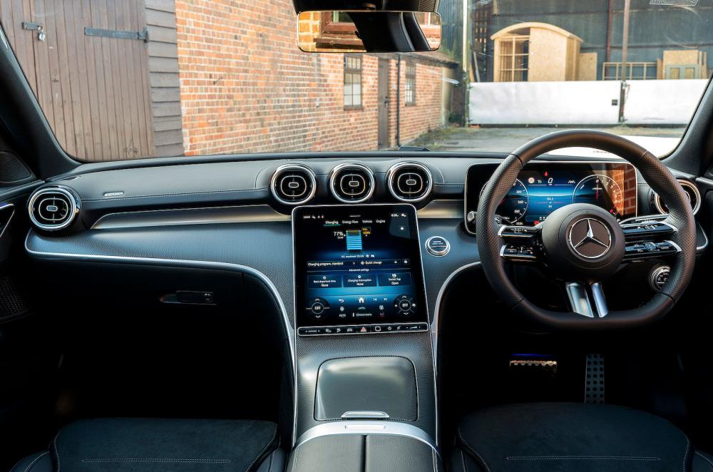 Mercedes C-Class Estate dashboard