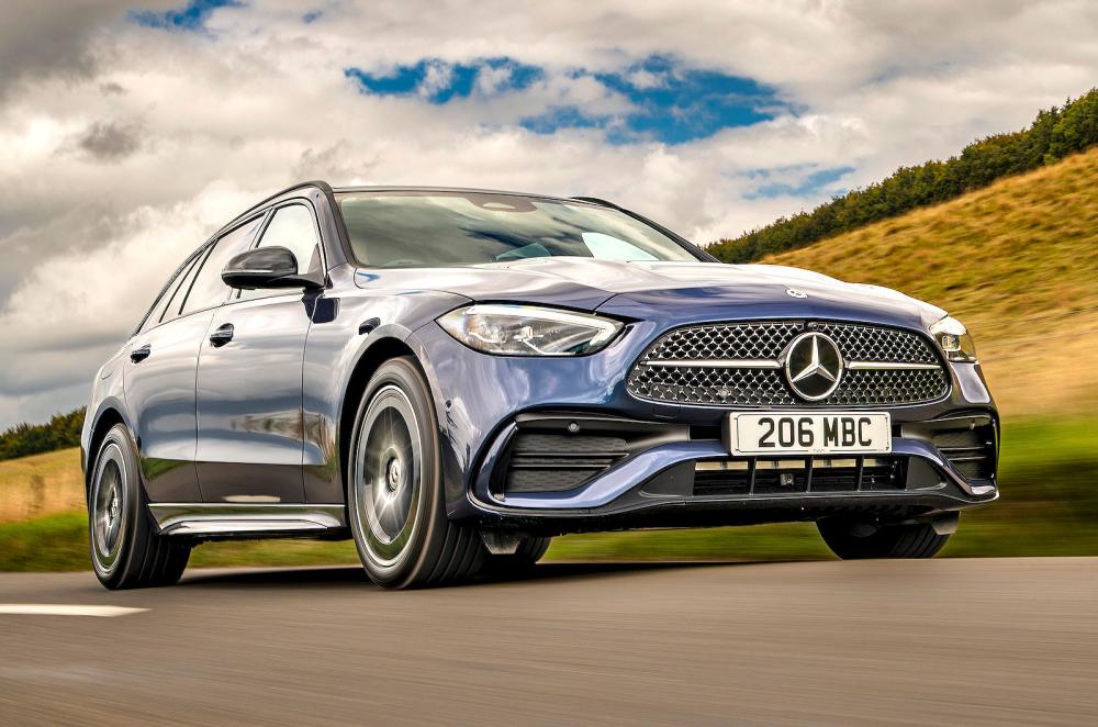 Mercedes C-Class Estate front right driving