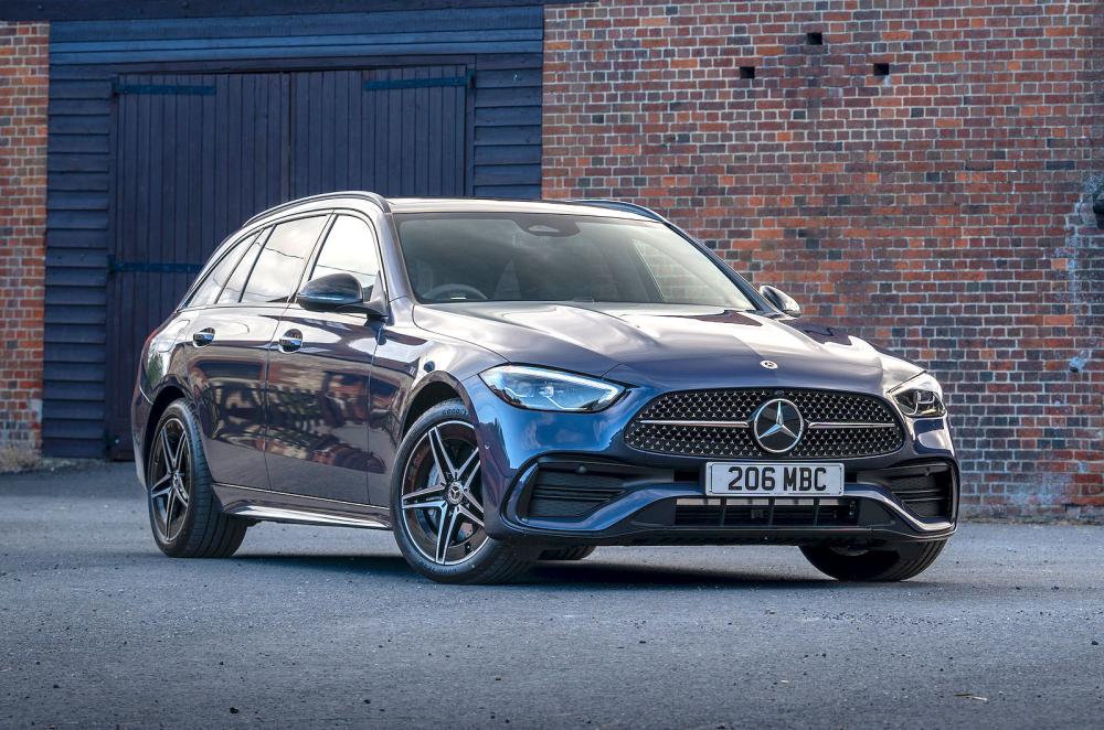 Mercedes C-Class Estate front right static
