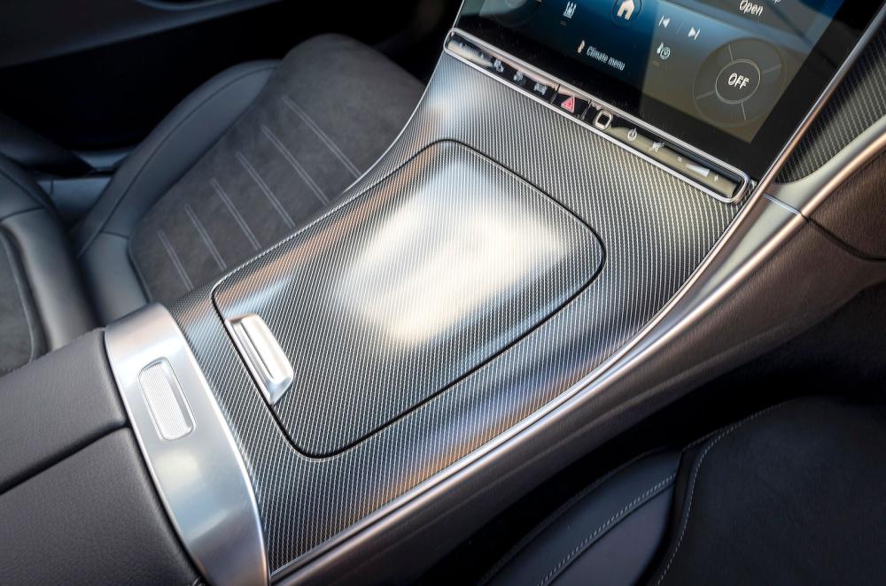 Mercedes C-Class Estate interior detail