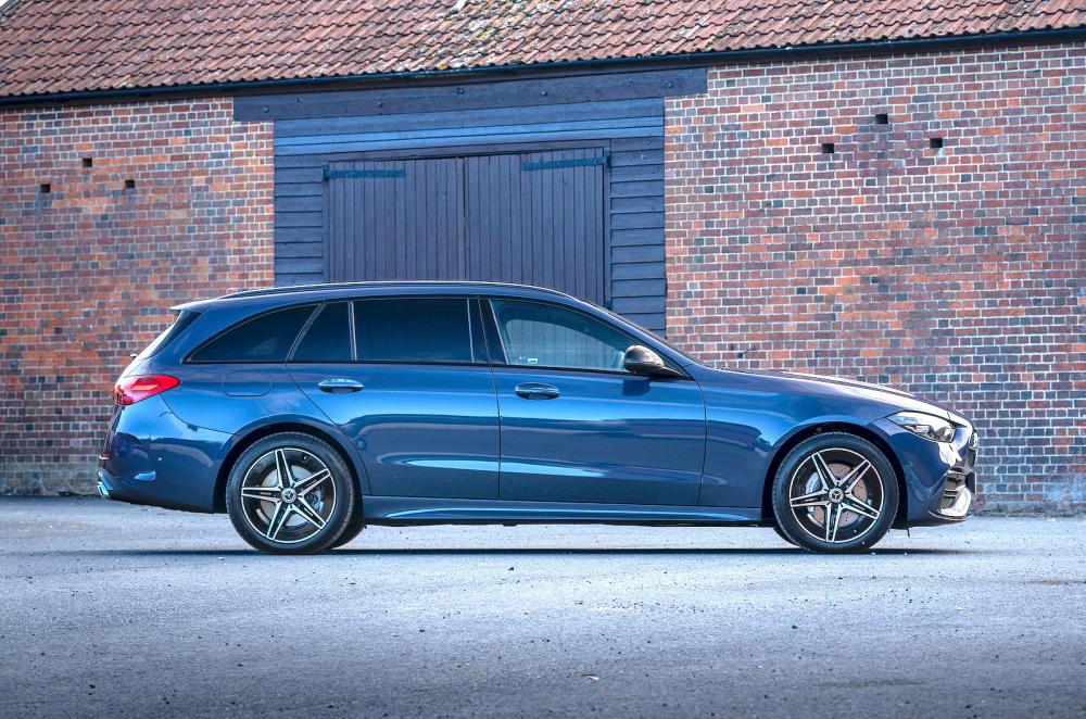 Mercedes C-Class Estate right static