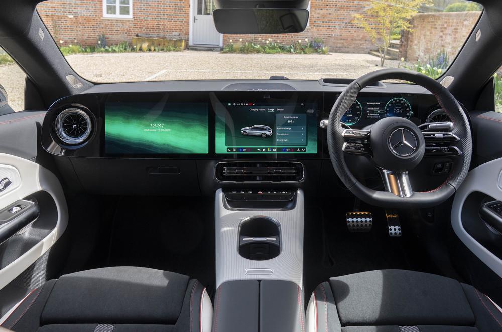 Mercedes CLA Shooting Brake dashboard