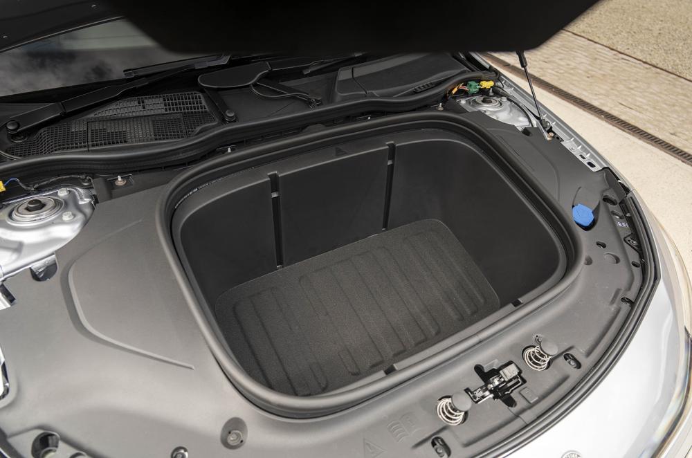 Mercedes CLA Shooting Brake under-bonnet storage