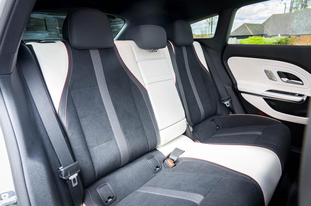 Mercedes CLA Shooting Brake rear seats
