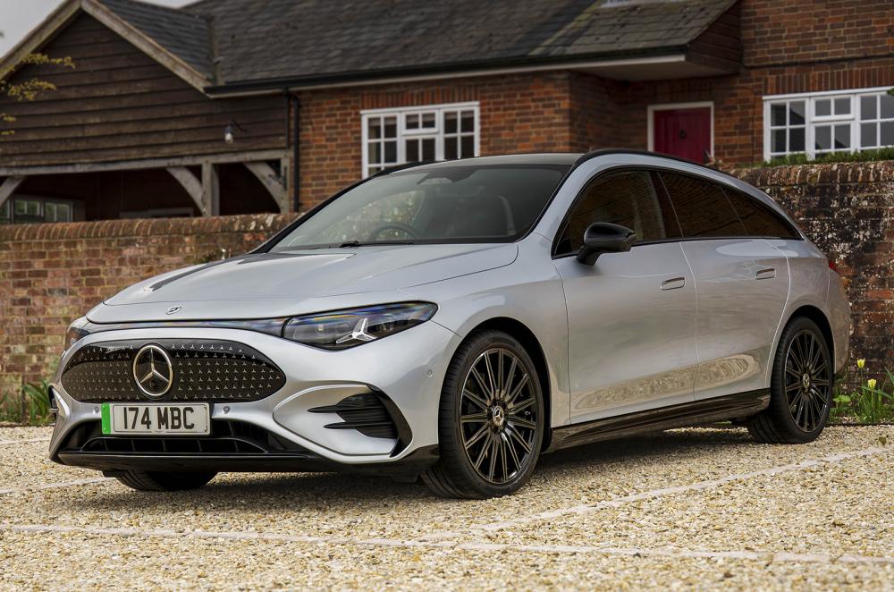 Mercedes CLA Shooting Brake static front left