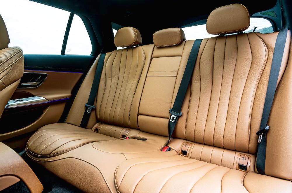 Mercedes E-Class Estate back seats