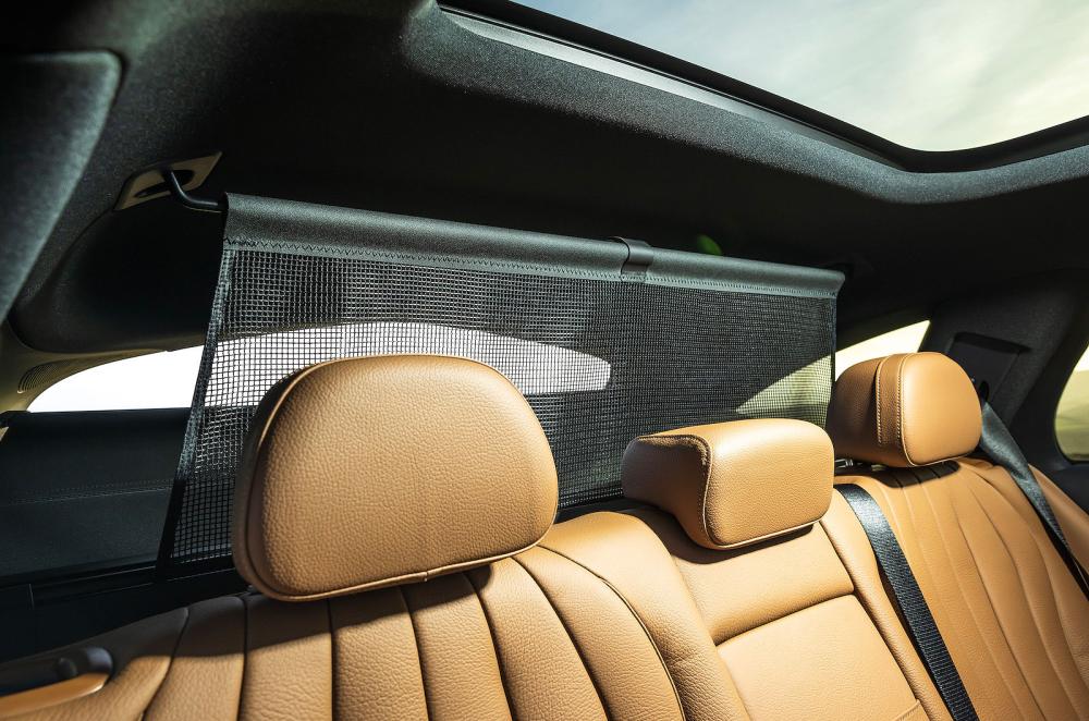 Mercedes E-Class Estate divider