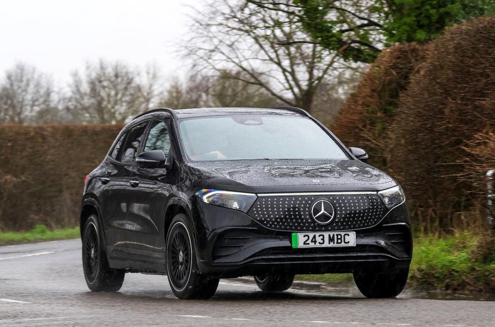 Mercedes EQA front cornering