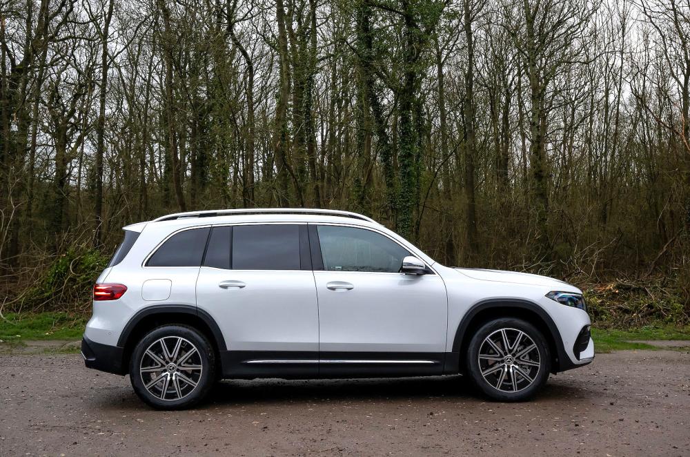 Mercedes EQB right static