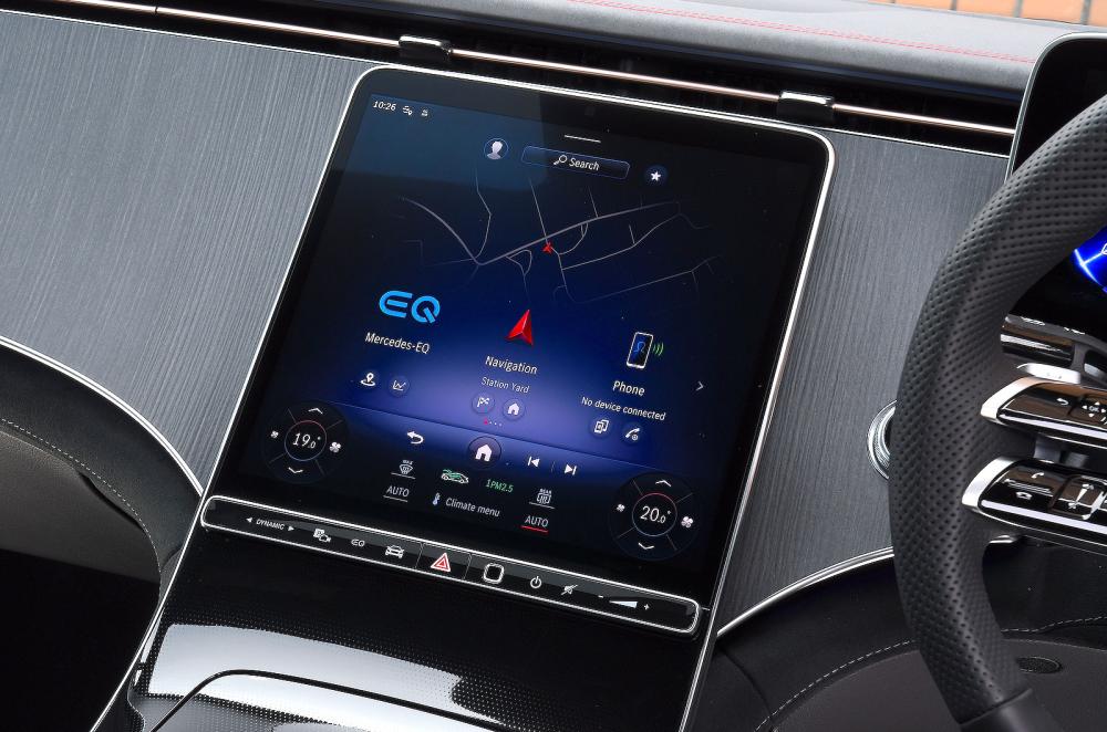 Used Mercedes EQE 2022-present infotainment touchscreen