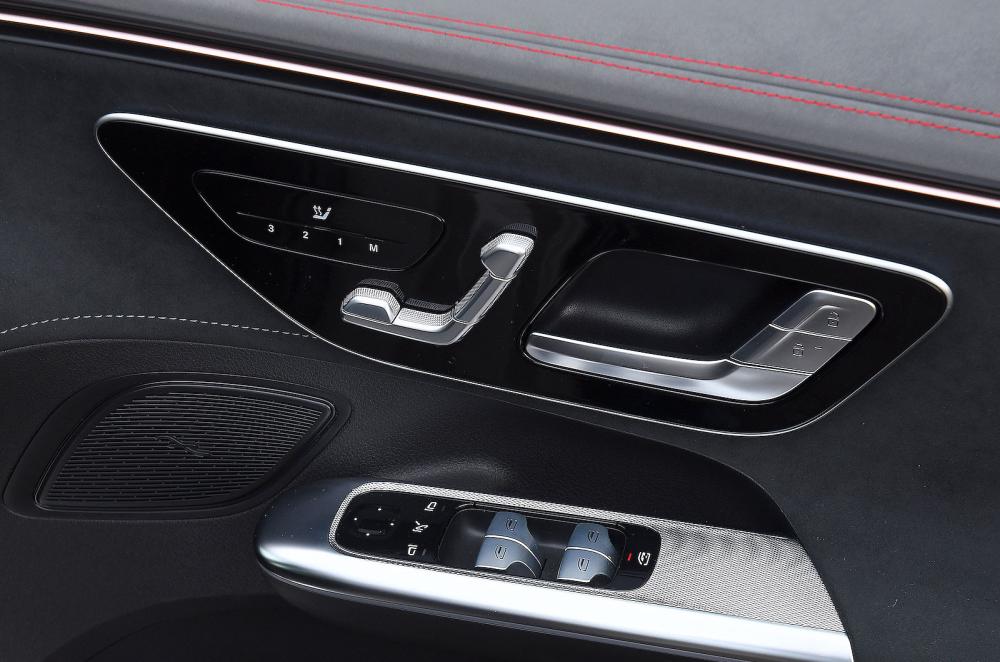 Mercedes EQE interior detail