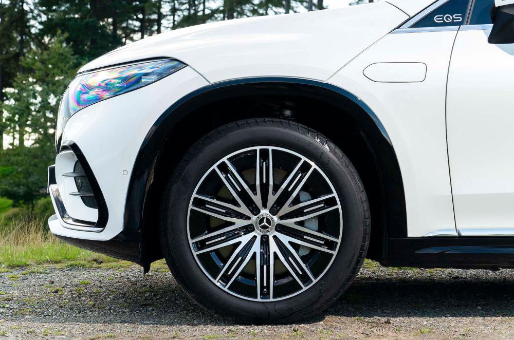 Mercedes EQS SUV alloy wheel