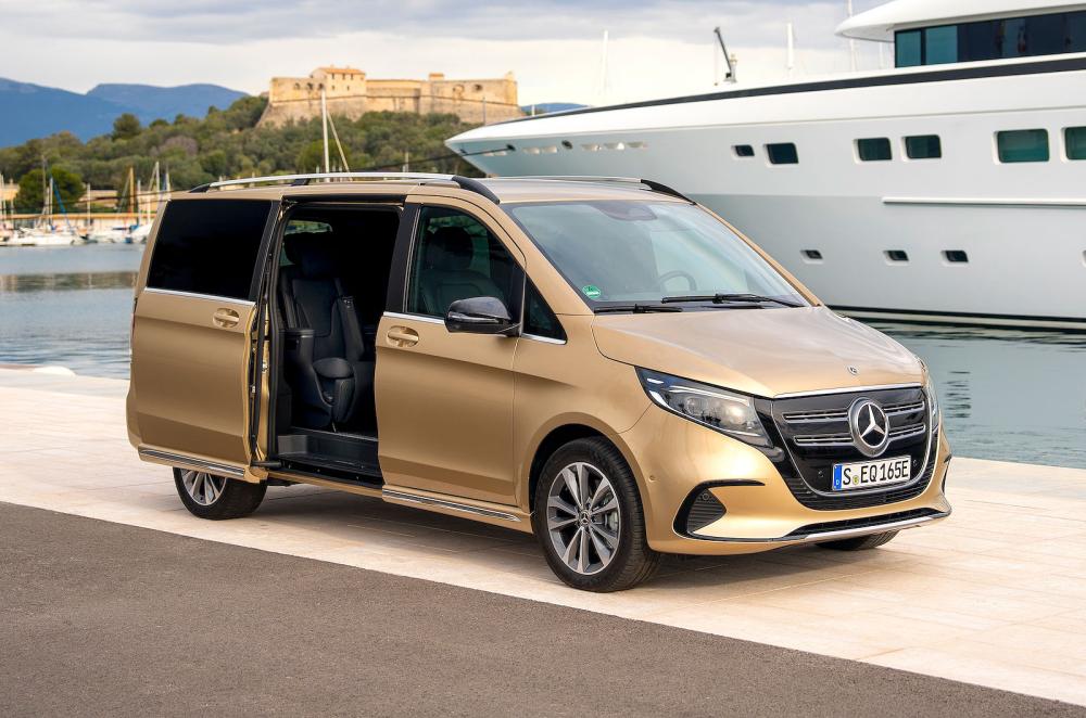 Mercedes EQV front right static side door open