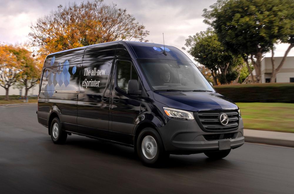 Mercedes eSprinter front cornering