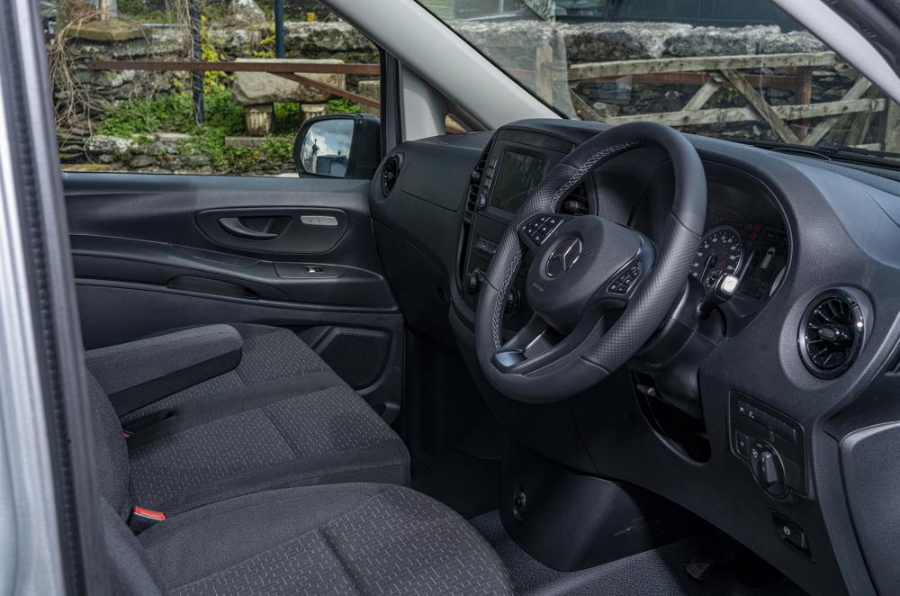 Mercedes eVito interior
