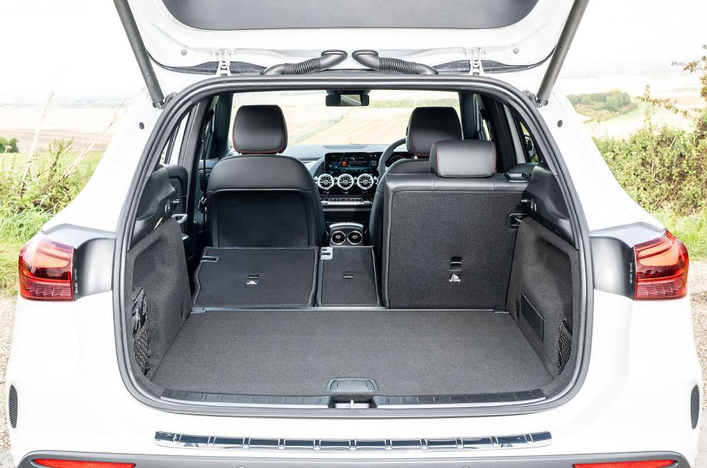 Mercedes GLA boot open