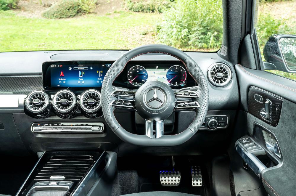Mercedes GLB interior dashboard
